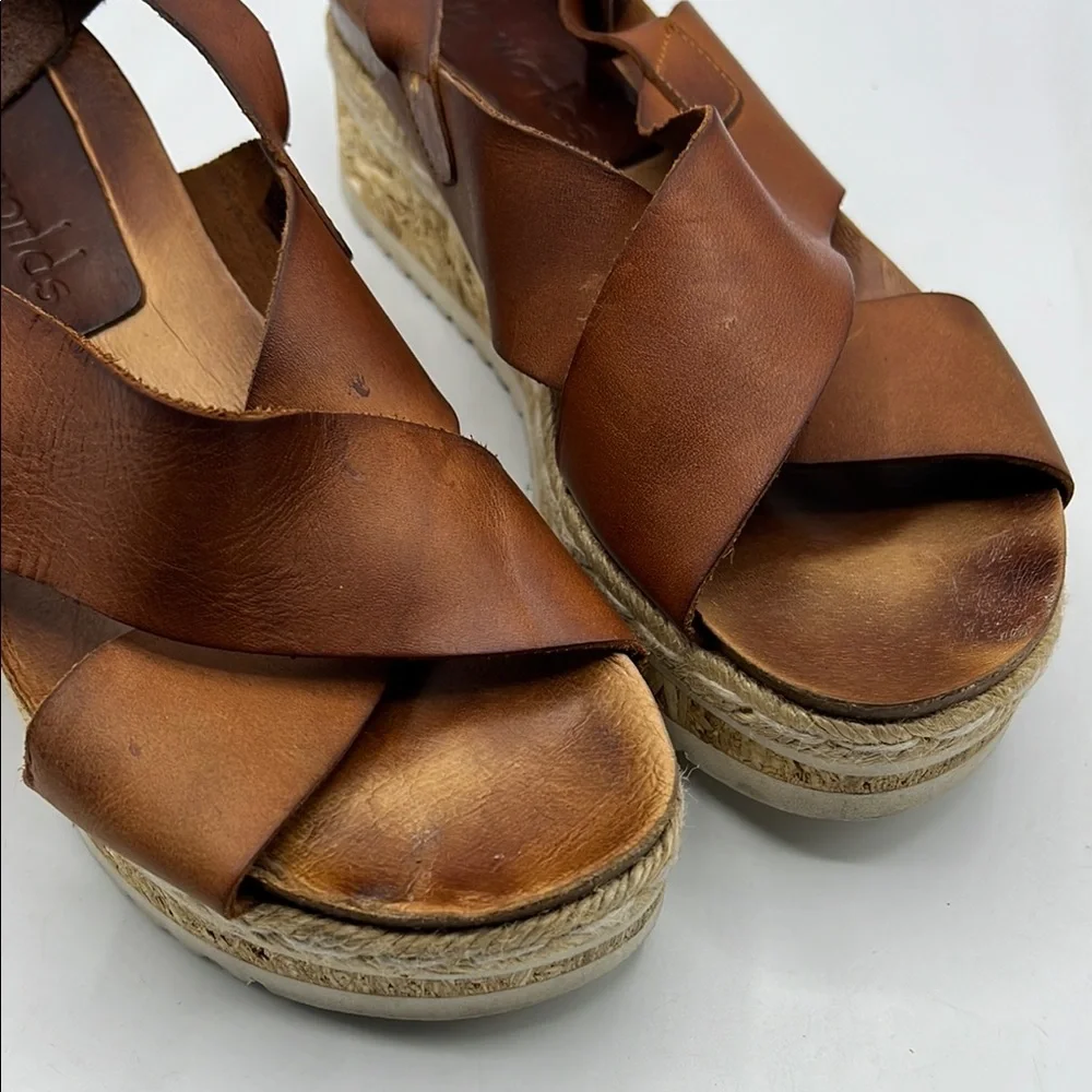 Five Worlds Sz 10 Brown Leather Platform‎ Sandals Crisscross Straps